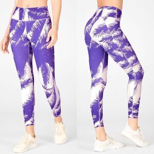 FABLETICS Pure Luxe High Waisted 7/8 Printed Leggings Small